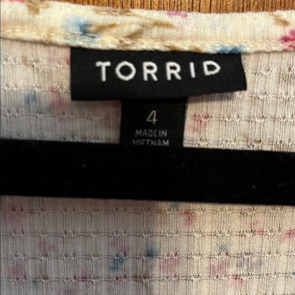 Torrid shirt - Picture 4 of 4